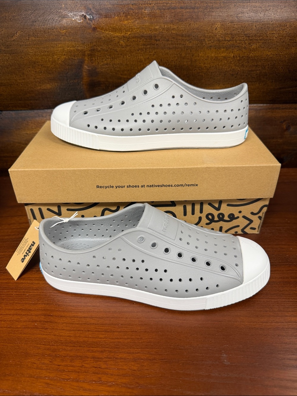 Kids Native Jefferson Slip-On Sneakers - Light Gray with White Toe
